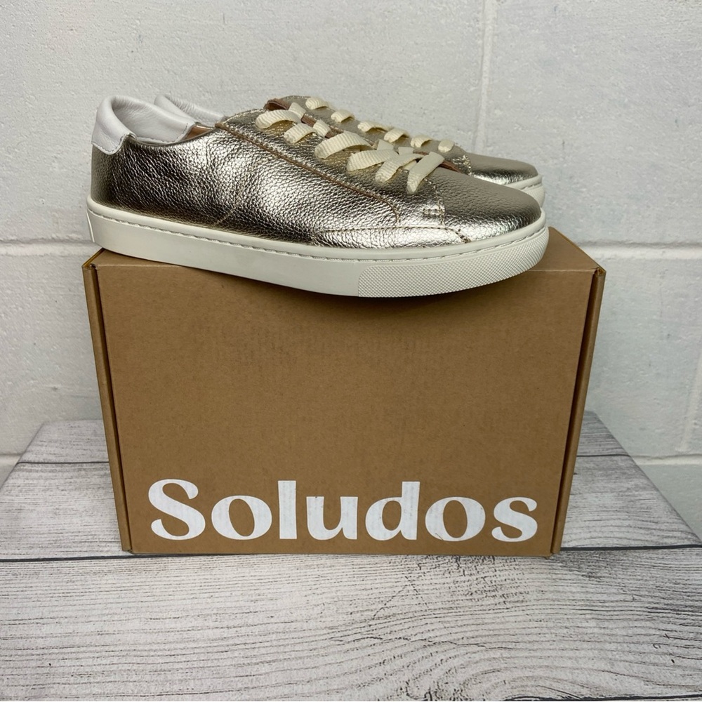 NEW Soludos Women's Ibiza Classic Lace Up Sneakers Platinum Metallic